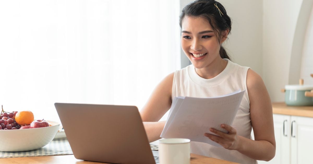 woman interviewing software engineer remotely